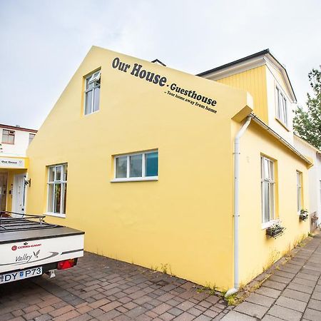 Our House Guesthouse Reykjavík Buitenkant foto