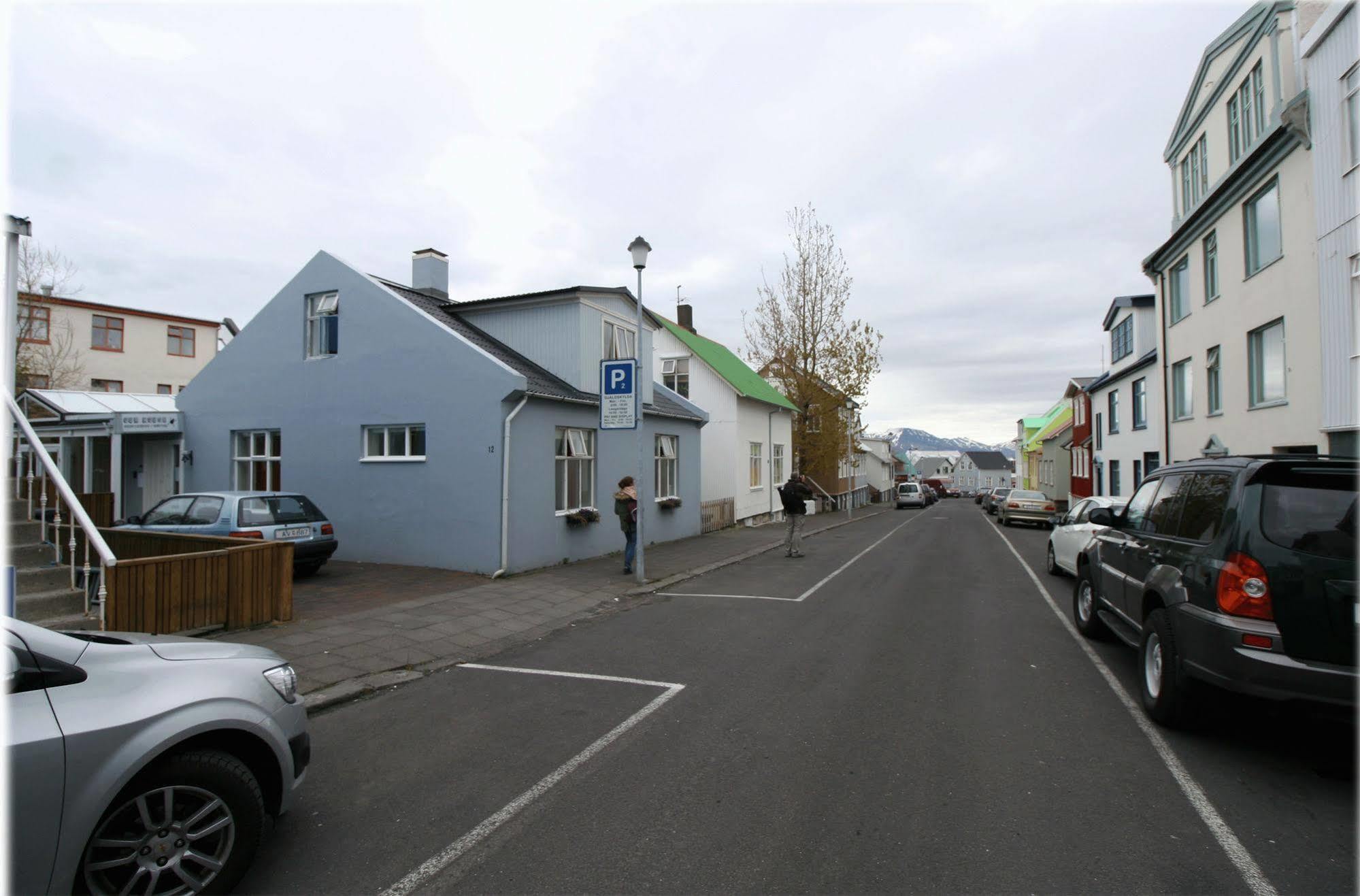 Our House Guesthouse Reykjavík Buitenkant foto