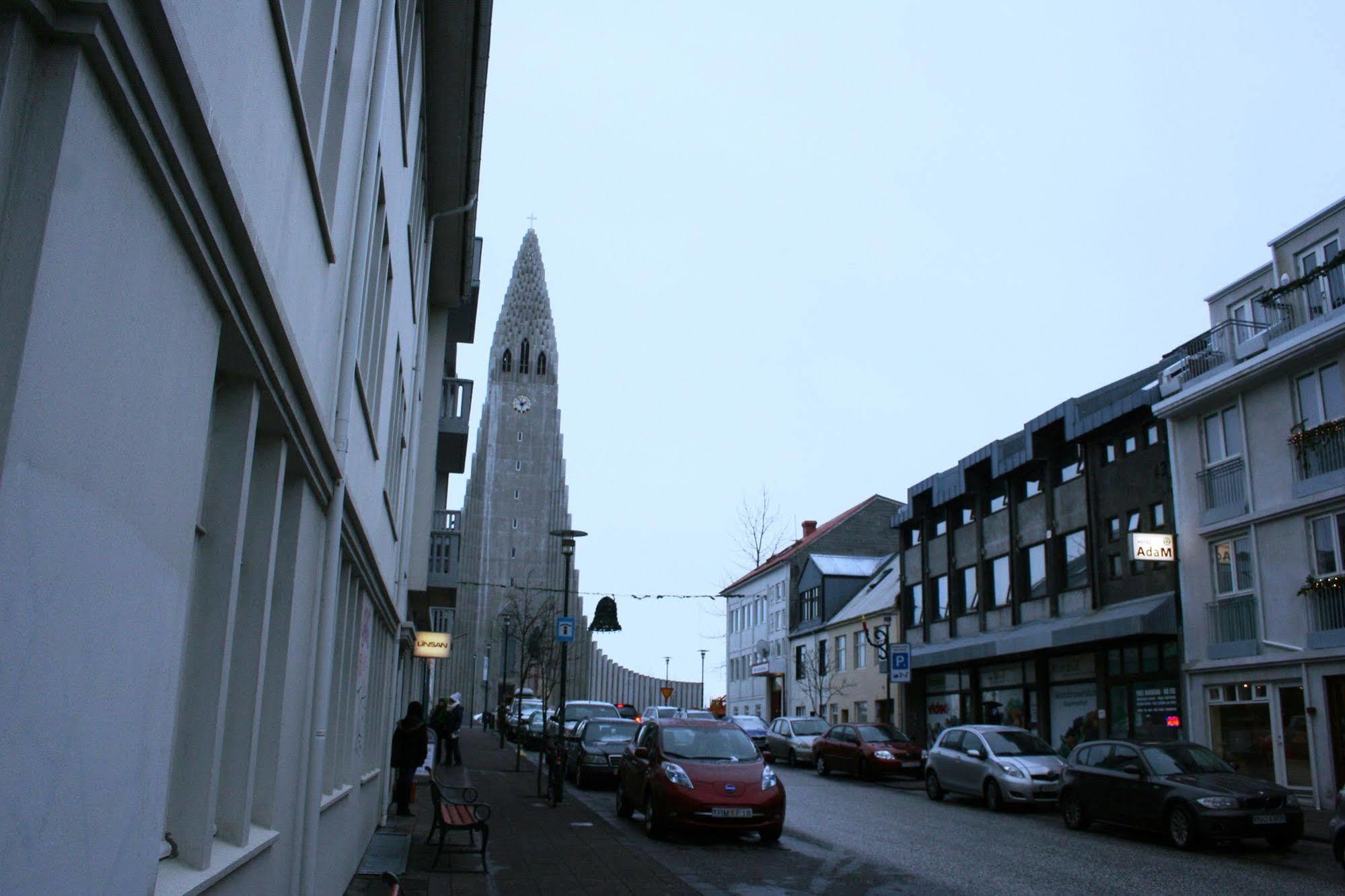 Our House Guesthouse Reykjavík Buitenkant foto